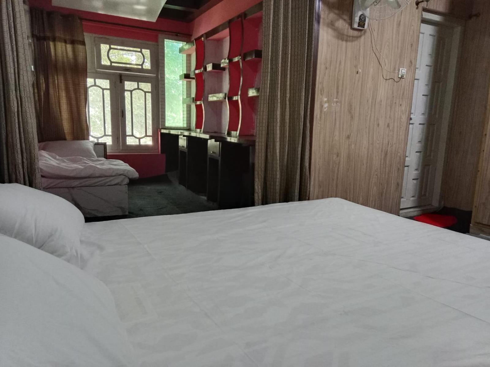 Golden Ibex Resort סקרדו מראה חיצוני תמונה